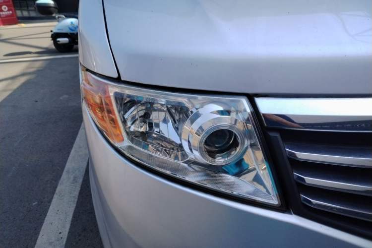 Used CHANGAN KAICHENG Taurus 2013 1.2L Standard Version Right Front Headlight
