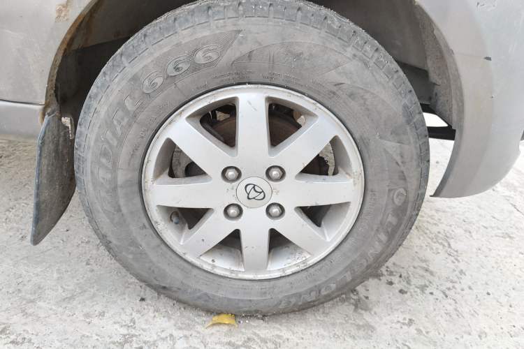 Used CHANGAN KAICHENG Taurus 2013 1.2L Comfort Model Right Front Wheel Hub