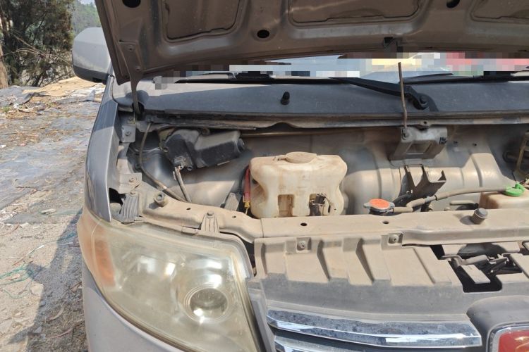 Used CHANGAN KAICHENG Taurus 2013 1.2L Comfort Model Engine Bay Right