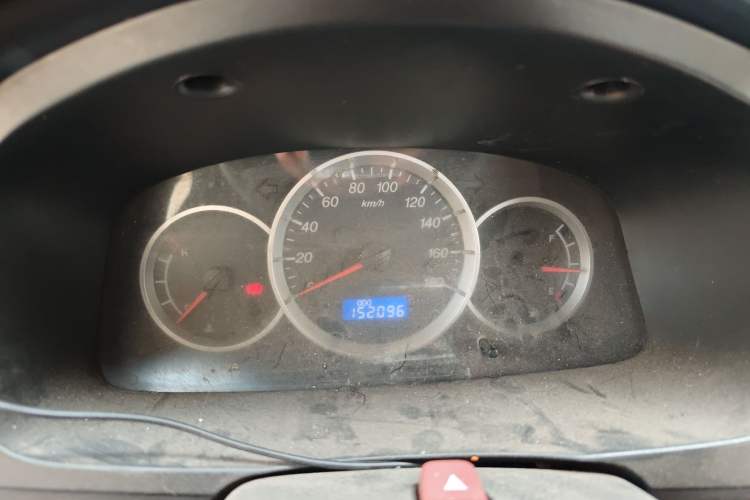 Used CHANGAN KAICHENG Taurus 2013 1.2L Standard Version Instrument Cluster