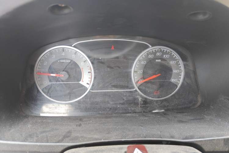 Used CHANGAN KAICHENG Taurus 2013 1.2L Standard Version Instrument Cluster