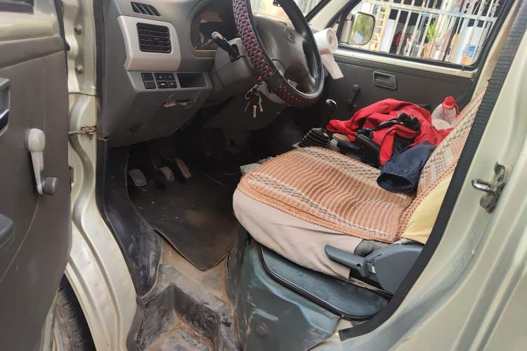 Used CHANGAN KAICHENG Xingguang 4500 2007 1.3L - SC6443 Standard Version Driver Seat