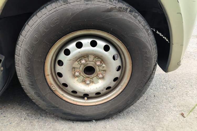 Used CHANGAN KAICHENG Xingguang 4500 2012 1.3L Base Version 4G13S1 Right Front Wheel Hub