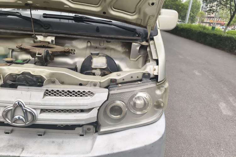 Used CHANGAN KAICHENG Xingguang 4500 2012 1.3L Standard Version 4G13S1 Engine Bay Left