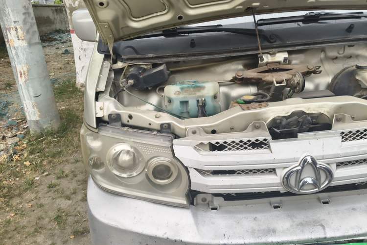 Used CHANGAN KAICHENG Xingguang 4500 2012 1.3L Standard Version 4G13S1 Engine Bay Right
