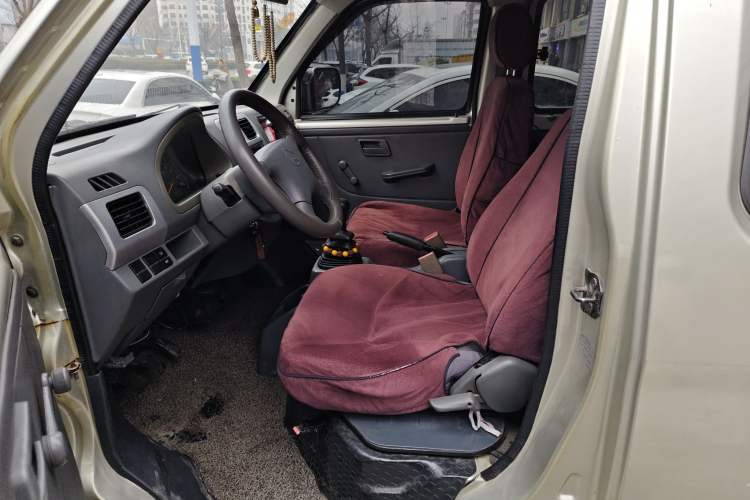 Used CHANGAN KAICHENG Xingguang 4500 2012 1.3L Base Version 4G13S1 Left Front Seat