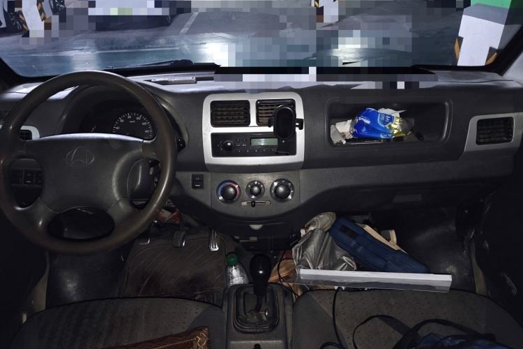 Used CHANGAN KAICHENG Xingguang 4500 2012 1.3L Base Version 4G13S1 Center Console