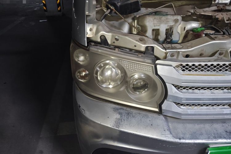 Used CHANGAN KAICHENG Xingguang 4500 2012 1.3L Base Version 4G13S1 Right Front Headlight