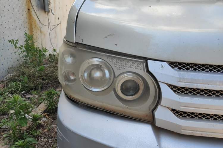 Used CHANGAN KAICHENG Xingguang 4500 2012 1.3L Base Version 4G13S1 Right Front Headlight