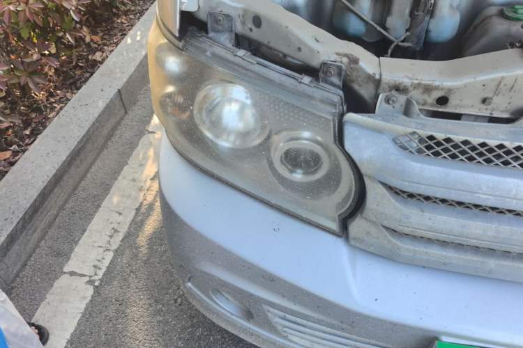 Used CHANGAN KAICHENG Xingguang 4500 2012 1.3L Base Version 4G13S1 Right Front Headlight
