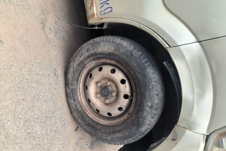 Used CHANGAN KAICHENG Xingguang 4500 2012 1.3L Base Version 4G13S1 Right Front Wheel Hub