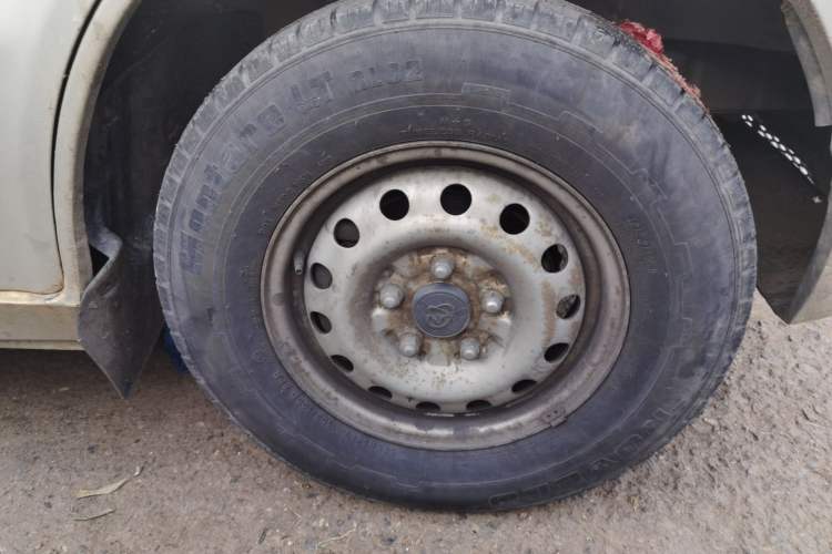 Used CHANGAN KAICHENG Xingguang 4500 2012 1.3L Base Version 4G13S1 Right Front Wheel Hub