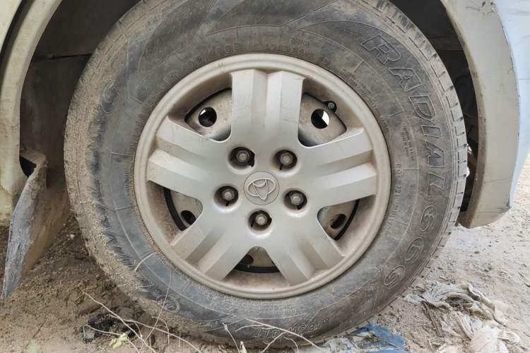 Used CHANGAN KAICHENG Xingguang 4500 2012 1.3L Base Version 4G13S1 Right Front Wheel Hub