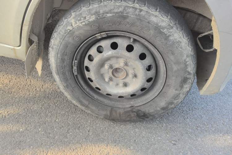 Used CHANGAN KAICHENG Xingguang 4500 2012 1.3L Base Version 4G13S1 Right Front Wheel Hub