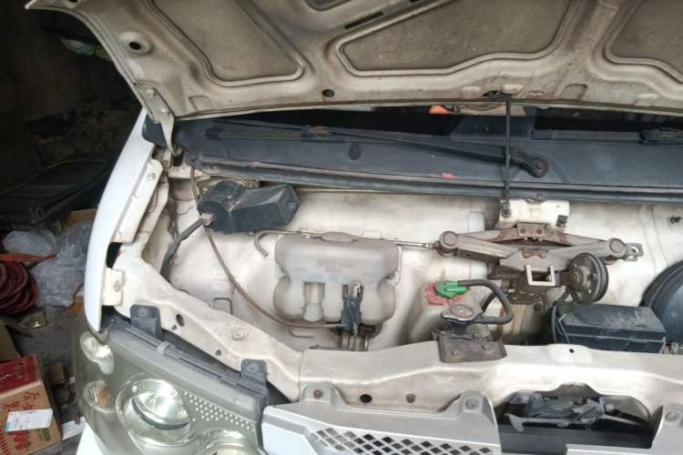 Used CHANGAN KAICHENG Xingguang 4500 2012 1.3L Base Version 4G13S1 Engine Bay Right