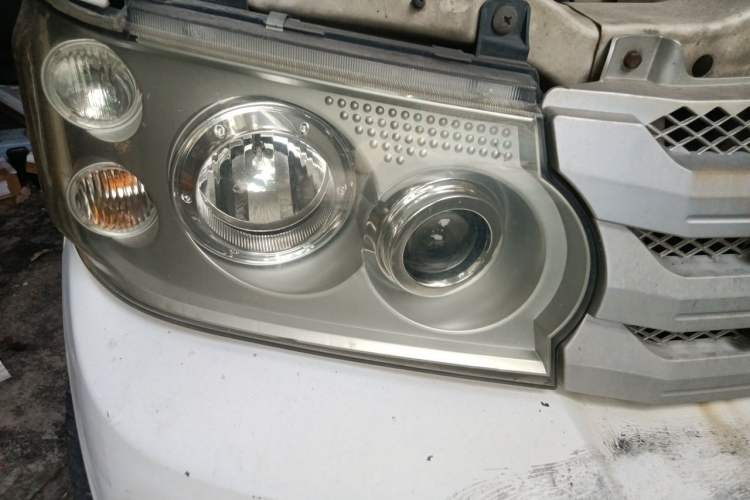 Used CHANGAN KAICHENG Xingguang 4500 2012 1.3L Base Version 4G13S1 Right Front Headlight