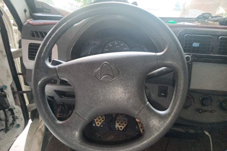 Used CHANGAN KAICHENG Xingguang 4500 2012 1.3L Base Version 4G13S1 Steering Wheel