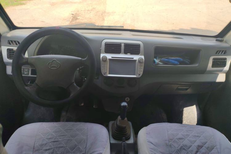 Used CHANGAN KAICHENG Xingguang 4500 2012 1.3L Base Version 4G13S1 Center Console