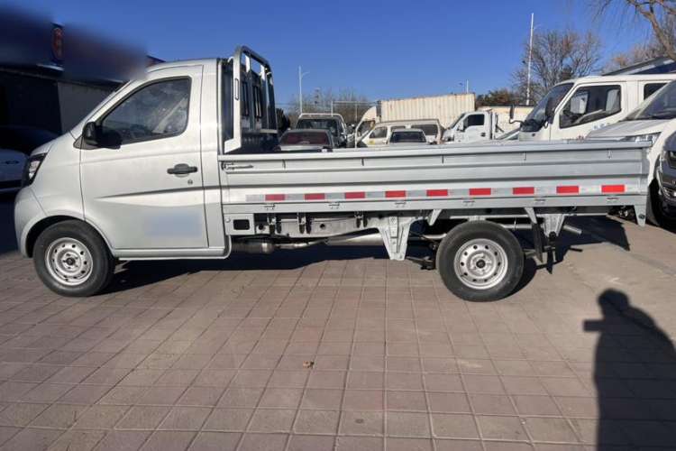 Used CHANGAN KAICHENG Xingka 2024 1.5L GDI Single-Row Short-Box Cargo Truck Basic Version Exterior 3