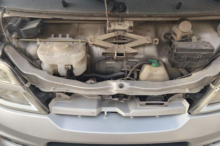 Used CHANGAN KAICHENG Xingka  Engine Bay