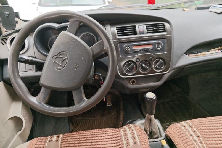 Used CHANGAN KAICHENG Xingka 2014 1.2L Base Version Center Console