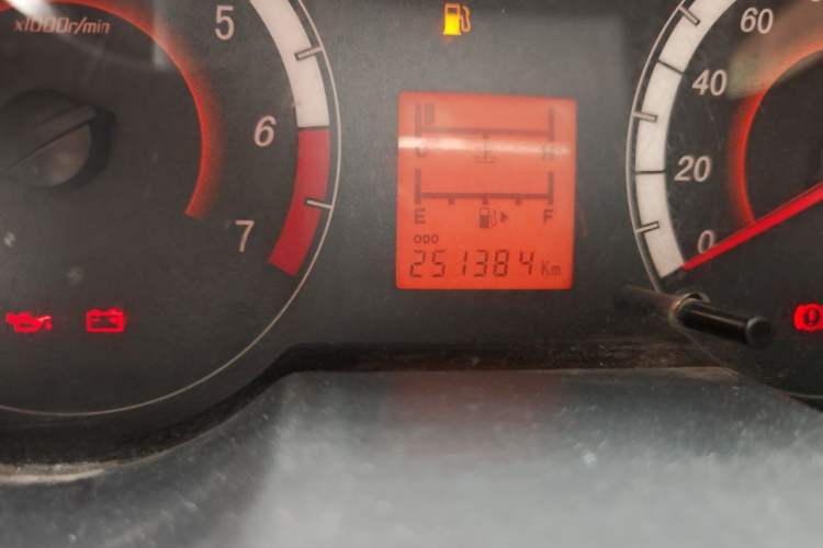 Used CHANGAN KAICHENG Xingka 2014 1.2L Base Version Odometer Close Up