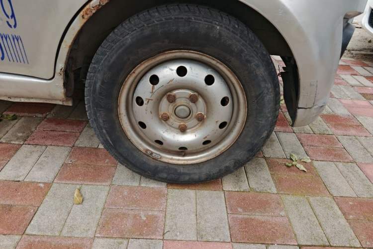 Used CHANGAN KAICHENG Xingka 2014 1.2L Base Version Right Front Wheel Hub