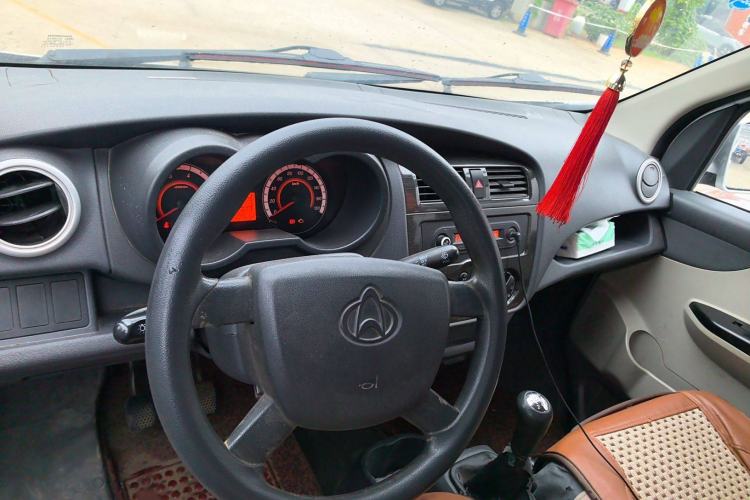 Used CHANGAN KAICHENG Xingka 2015 1.2L S201 Standard-Size Extended Interior 3