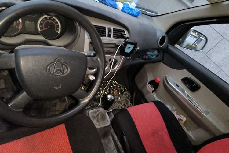 Used CHANGAN KAICHENG Xingka 2015 1.2L S201 Basic Version with Extended Length Center Console