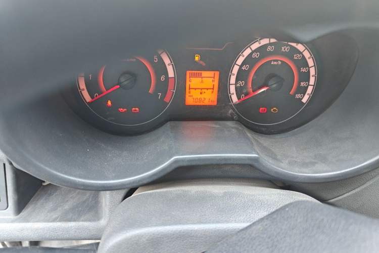 Used CHANGAN KAICHENG Xingka 2019 1.5L Base Double-Cab Pickup Truck DAM15R1 Odometer Close Up