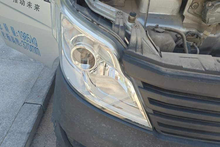 Used CHANGAN KAICHENG Xingka 2019 1.5L Base Double-Cab Pickup Truck DAM15R1 Right Front Headlight