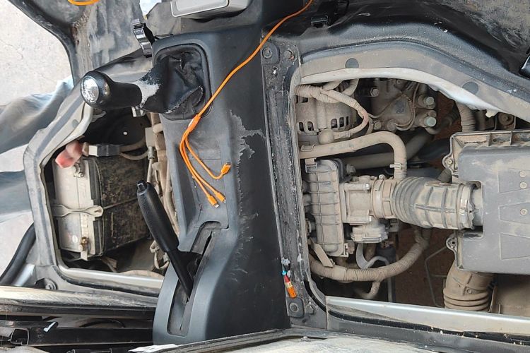 Used CHANGAN KAICHENG Xingka 2020 1.5L Standard-Grade Double-Cab Pickup Truck DAM15KR Engine Bay
