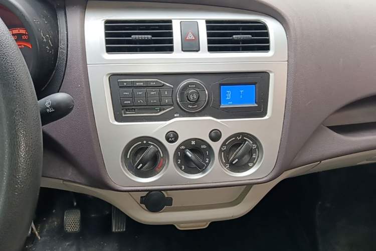 Used CHANGAN KAICHENG Xingka 2021 1.5L Standard Long-Wheelbase Single-Cab JL473QH Audio And AC Panel