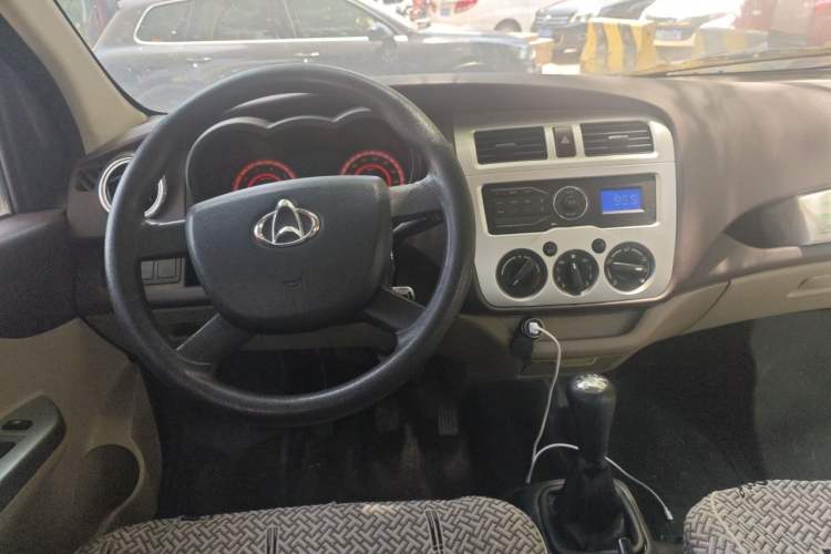 Used CHANGAN KAICHENG Xingka 2021 1.5L Standard-Grade Long-Wheelbase Double-Cab JL473QH Center Console