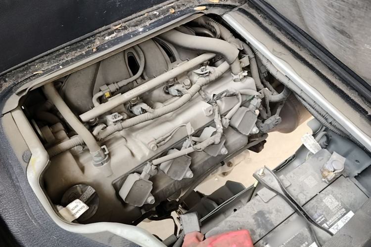 Used CHANGAN KAICHENG Xingka 2021 1.5L M Basic Double-Cab 2.26m Standard Vehicle DAM15KR Engine Bay