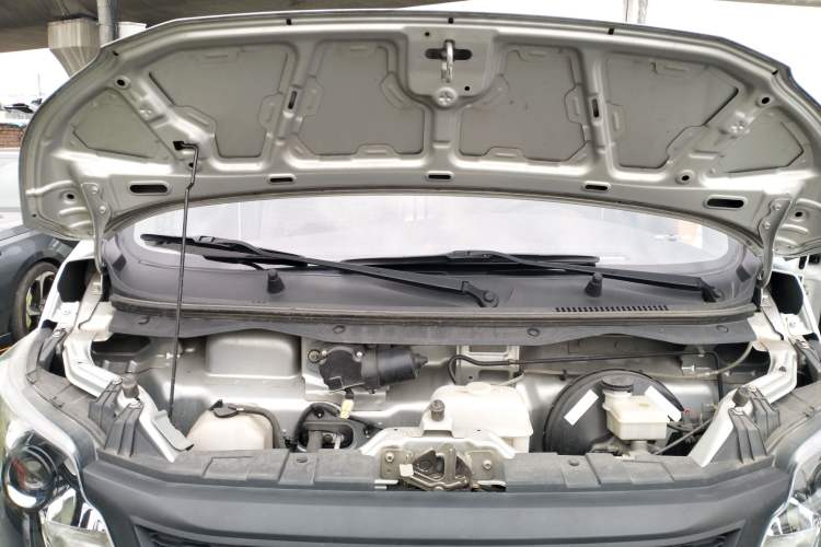 Used CHANGAN KAICHENG Xingka 2021 1.5L Base Model Long-Wheelbase Single-Cab JL473QH Engine Bay