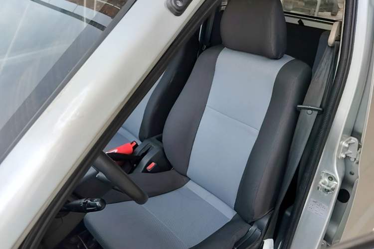 Used CHANGAN KAICHENG Xingka 2021 1.5L M Basic Double-Cab 2.26m Standard Vehicle DAM15KR Left Front Seat