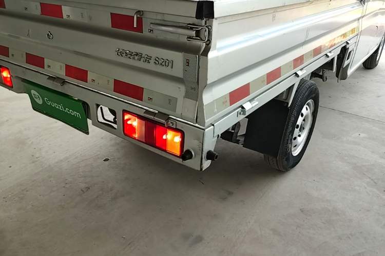 Used CHANGAN KAICHENG Xingka 2021 1.5L M Basic Double-Cab 2.26m Standard Vehicle DAM15KR Right Rear Taillight