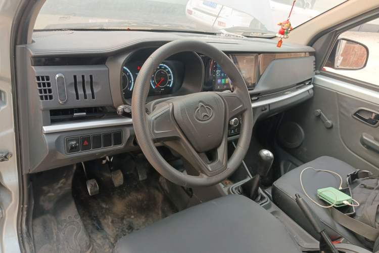 Used CHANGAN KAICHENG Xingka 2023 1.5L GDI Single-Row 3.06m Cargo Truck Standard Model Center Console