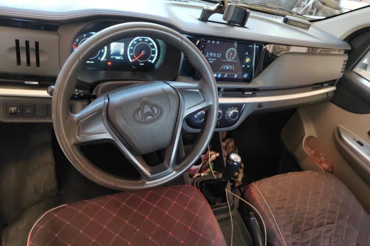 Used CHANGAN KAICHENG Xingka 2023 1.5L GDI Single-Row 3.06m Cargo Truck – Comfort Model Center Console