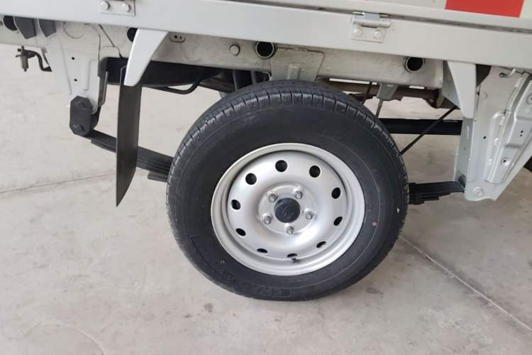 Used CHANGAN KAICHENG Xingka 2023 1.5L GDI Single-Row 3.06m Cargo Truck Standard Model Exterior 5