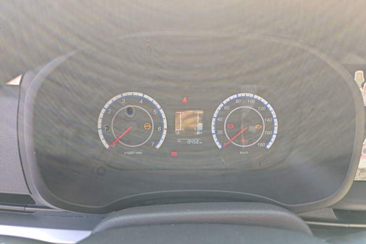 Used CHANGAN KAICHENG Xingka 2023 1.5L GDI Double-Cab 2.55m Cargo Truck – Comfort Version Instrument Cluster