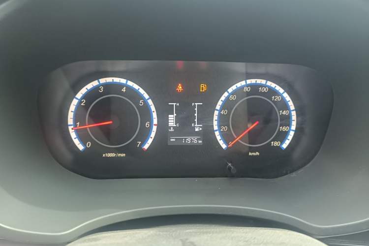 Used CHANGAN KAICHENG Xingka 2023 1.5L GDI Single-Row 3.06m Composite-Panel Cargo Van – Comfort Version Instrument Cluster