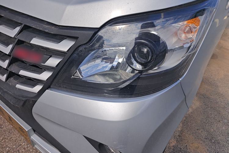 Used CHANGAN KAICHENG Xingka 2023 1.5L GDI Double-Cab 2.55m Cargo Truck – Comfort Version Left Front Headlight