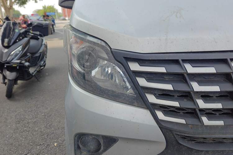 Used CHANGAN KAICHENG Xingka  Right Front Headlight