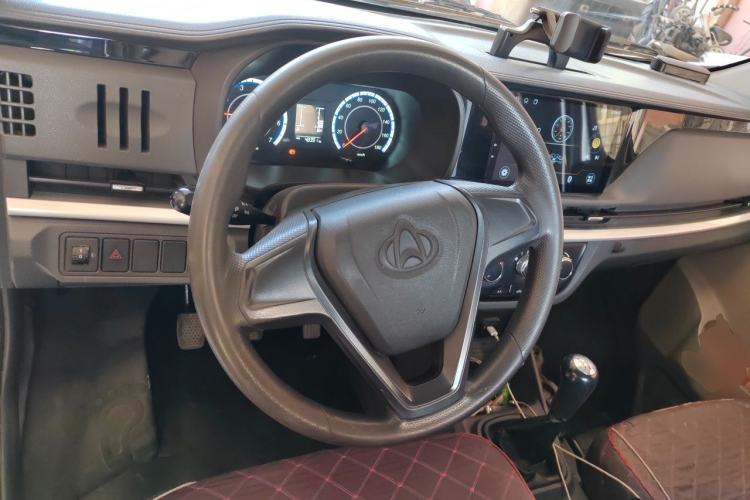 Used CHANGAN KAICHENG Xingka 2023 1.5L GDI Single-Row 3.06m Cargo Truck – Comfort Model Steering Wheel