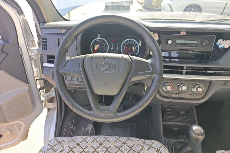 Used CHANGAN KAICHENG Xingka 2023 1.5L GDI Double-Cab 2.55m Cargo Truck – Comfort Version Steering Wheel