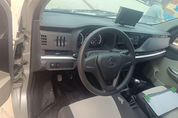 Used CHANGAN KAICHENG Xingka 2023 1.5L GDI Single-Row 3.06m Composite-Panel Cargo Van – Comfort Version Steering Wheel