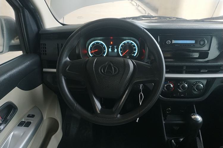 Used CHANGAN KAICHENG Xingka 2023 1.5L GDI Double-Cab 2.55m Cargo Truck – Comfort Version Steering Wheel