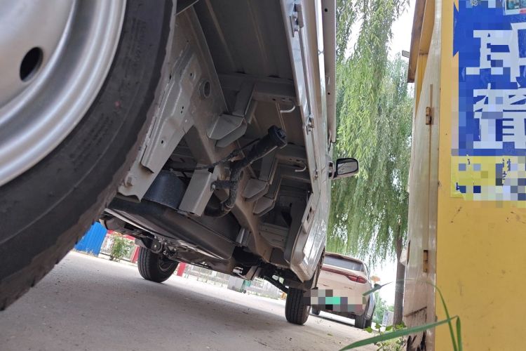 Used CHANGAN KAICHENG Xingka 2024 1.5L GDI Single-Row Short-Box Cargo Truck Standard Version Chassis Rear Right